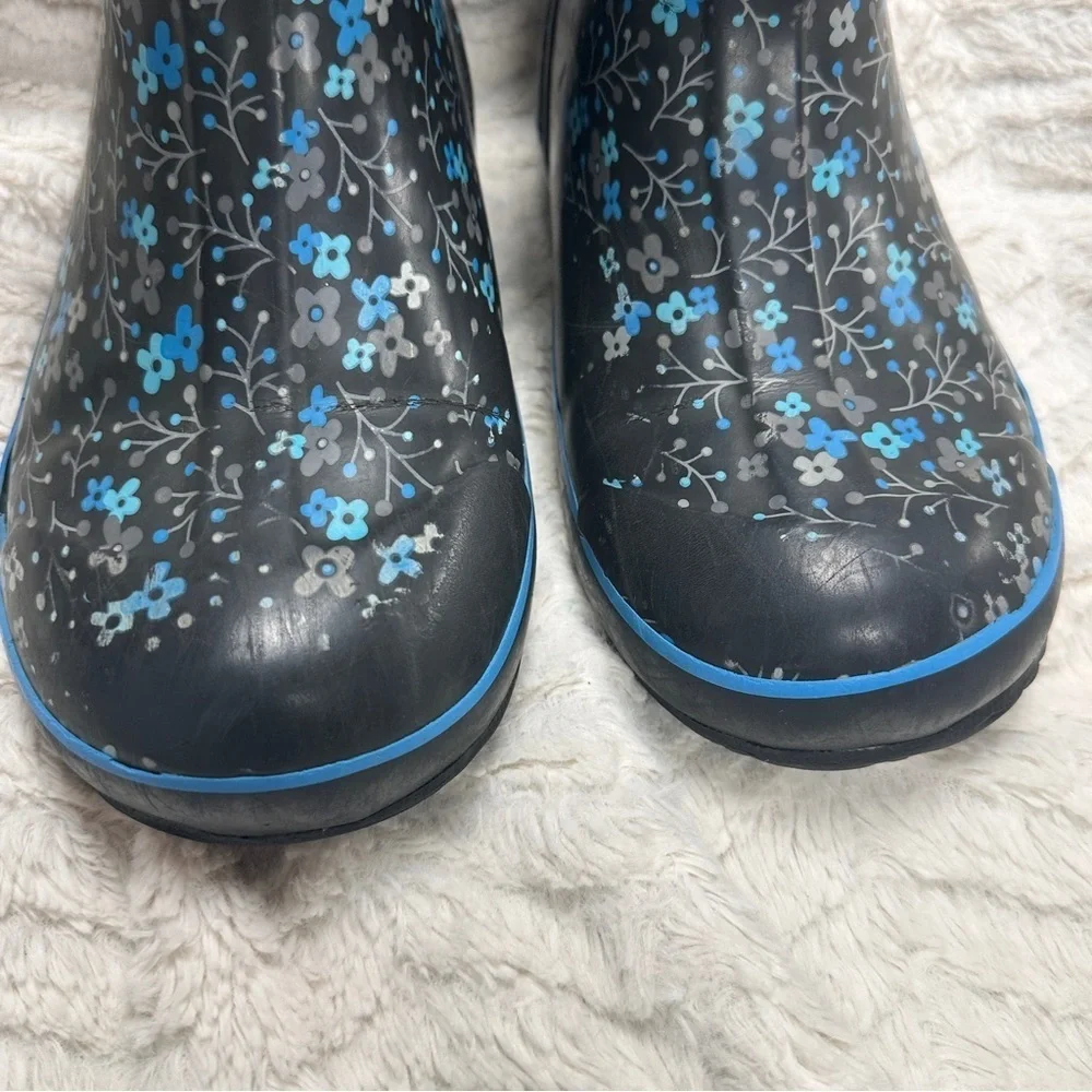 Bogs Classic High Flower Stripe Waterproof Winter Rain Boot Black Blue Youth 5